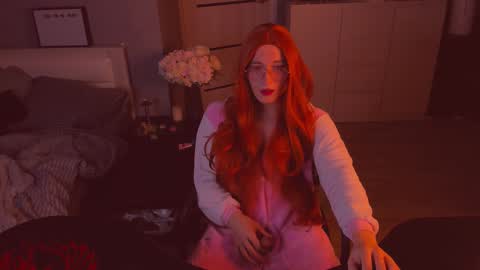 Snapshot of foxy_jpg chatting on November 2025 01:05:01 AM Sue online show from November 2025 01:05:01 AM