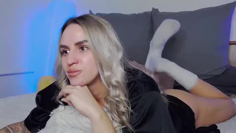 Foxy Kimmi online show from December 2025 07:05:01 AM