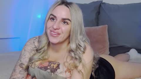 Foxy Kimmi online show from March 2026 06:37:01 AM