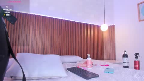 foxy_kylie online show from March 2026 02:04:02 AM