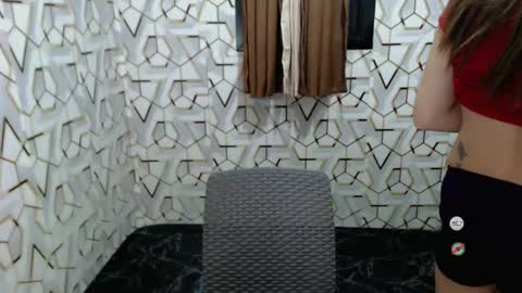 foxy_lei online show from April 2026 07:05:02 PM