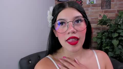 Loren online show from April 2026 11:10:01 AM