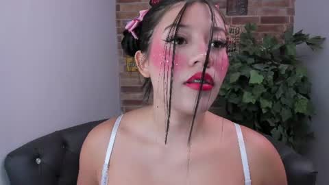 Loren online show from July 2026 11:05:01 AM