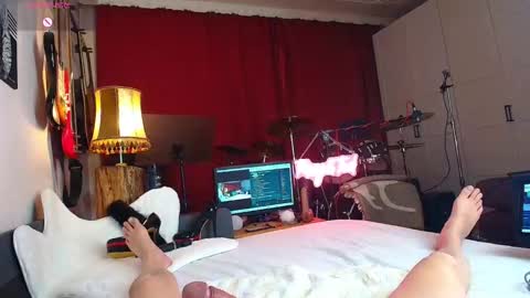 Snapshot of foxyandted chatting on October 2025 03:53:01 PM FoxyandTed online show from October 2025 03:53:01 PM