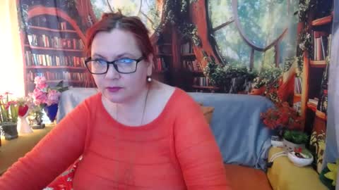 Snapshot of foxydesiree chatting on June 2026 01:43:02 PM foxydesiree online show from June 2026 01:43:02 PM