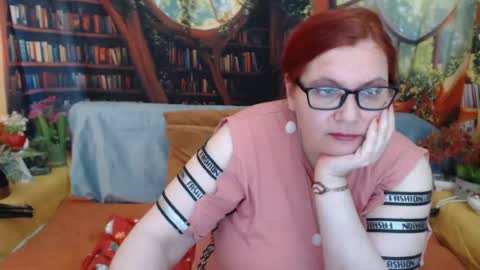 Snapshot of foxydesiree chatting on June 2026 03:59:01 PM foxydesiree online show from June 2026 03:59:01 PM