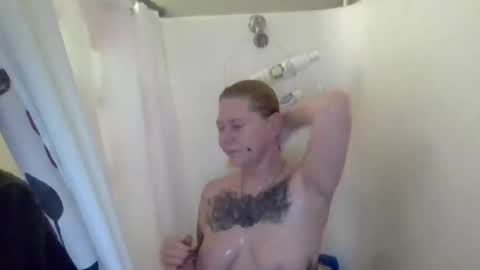 Snapshot of foxyfang chatting on November 2025 04:18:02 PM foxyfang online show from November 2025 04:18:02 PM