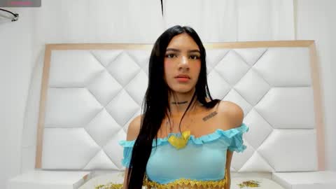 Snapshot of foxyhillx chatting on October 2025 08:09:02 PM foxyhillx online show from October 2025 08:09:02 PM