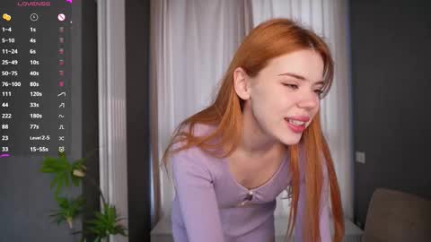 Snapshot of foxyrise chatting on November 2025 06:13:02 AM Jane Foxy online show from November 2025 06:13:02 AM