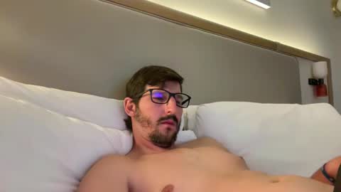 Snapshot of fp004 chatting on October 2025 03:29:01 AM fp004 online show from October 2025 03:29:01 AM