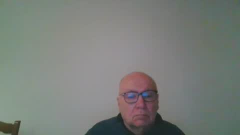 Snapshot of fra94 chatting on December 2024 11:41:02 PM fra94 online show from December 2024 11:41:02 PM