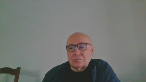 Snapshot of fra94 chatting on December 2024 01:35:01 PM fra94 online show from December 2024 01:35:01 PM