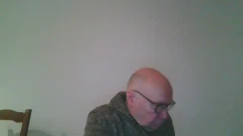 Snapshot of fra94 chatting on January 2025 04:25:01 PM fra94 online show from January 2025 04:25:01 PM