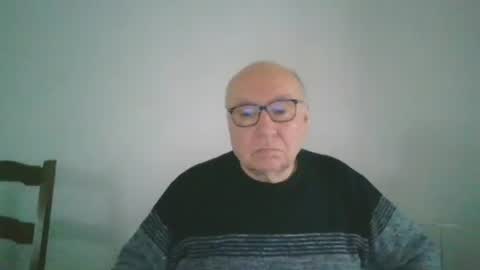 Snapshot of fra94 chatting on January 2025 02:05:01 PM fra94 online show from January 2025 02:05:01 PM