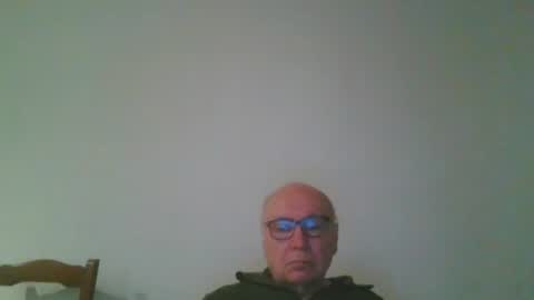 Snapshot of fra94 chatting on February 2025 11:39:01 PM fra94 online show from February 2025 11:39:01 PM