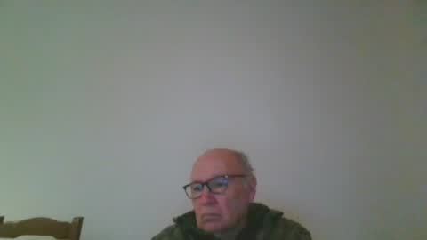 Snapshot of fra94 chatting on February 2025 10:58:01 PM fra94 online show from February 2025 10:58:01 PM