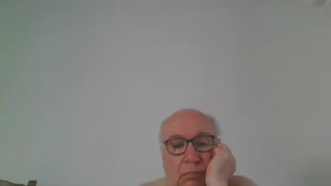 Snapshot of fra94 chatting on May 2026 02:25:01 PM fra94 online show from May 2026 02:25:01 PM
