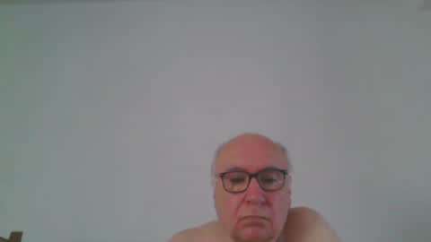 Snapshot of fra94 chatting on June 2026 02:55:01 PM fra94 online show from June 2026 02:55:01 PM