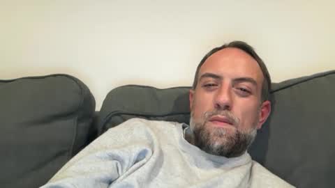 fra___ online show from December 2025 03:32:01 PM