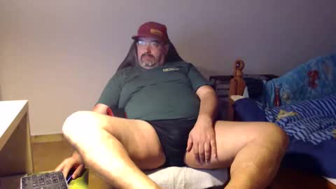 Snapshot of fraboys chatting on February 2026 04:38:01 PM Fraboys online show from February 2026 04:38:01 PM