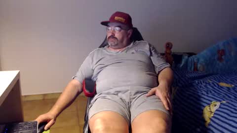 Snapshot of fraboys chatting on February 2026 07:20:02 AM Fraboys online show from February 2026 07:20:02 AM