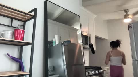 Snapshot of fragilemasochist chatting on October 2025 04:28:01 PM Angel online show from October 2025 04:28:01 PM