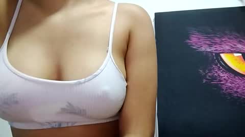 Sofa online show from March 2026 02:36:02 AM