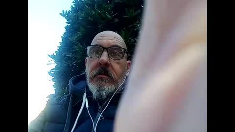 frajimhorm online show from December 2025 11:04:02 AM