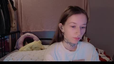fran_bow online show from May 2026 01:16:02 PM