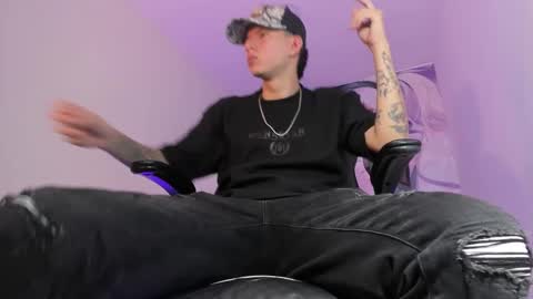 Fran online show from November 2025 04:45:02 AM