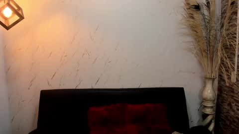 Snapshot of francesca_bbw chatting on February 2025 09:35:02 AM online show from February 2025 09:35:02 AM