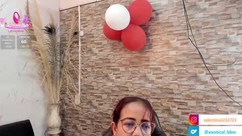 Snapshot of francesca_bbw chatting on February 2025 07:54:02 AM online show from February 2025 07:54:02 AM