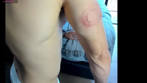 Snapshot of francescaandromeo chatting on October 2025 05:00:01 PM karla and Romeo online show from October 2025 05:00:01 PM