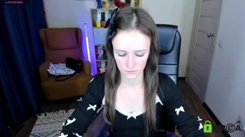 Snapshot of francescacollins chatting on December 2024 06:22:02 AM Fran online show from December 2024 06:22:02 AM