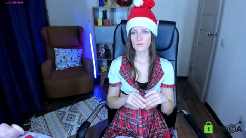 Snapshot of francescacollins chatting on December 2024 07:45:02 AM Fran online show from December 2024 07:45:02 AM