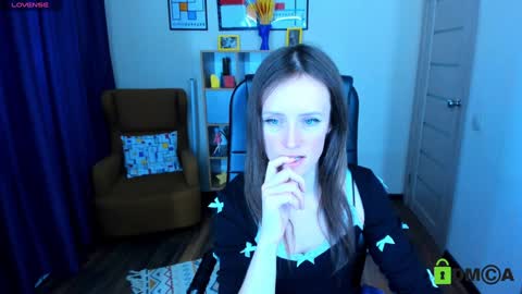 Snapshot of francescacollins chatting on February 2025 10:19:01 AM Fran online show from February 2025 10:19:01 AM