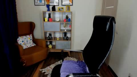 Snapshot of francescacollins chatting on October 2025 02:50:01 PM Fran online show from October 2025 02:50:01 PM