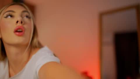 Franci online show from September 2025 05:38:01 PM