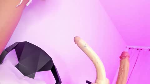 francesca online show from November 2025 10:59:01 AM