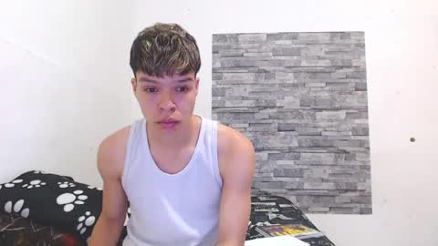 Snapshot of francesco_spank chatting on February 2025 06:31:02 PM FRANCESCO online show from February 2025 06:31:02 PM