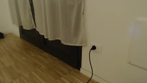 francescosal online show from September 2025 06:35:01 PM