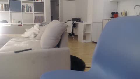 francescosal online show from October 2025 04:39:01 PM