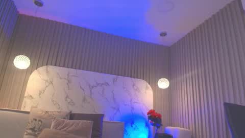 franchesca_de_luca online show from February 2026 03:40:01 AM