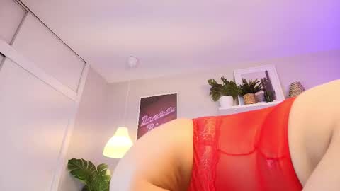 franchesca online show from February 2026 08:34:01 PM