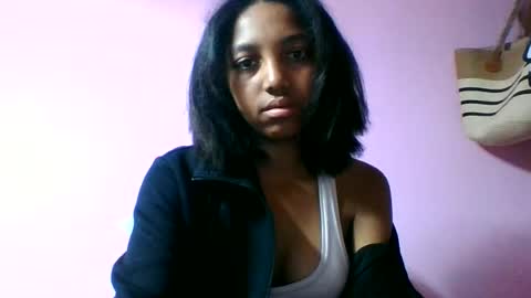 Snapshot of francia333068 chatting on June 2026 05:32:01 PM francia333068 online show from June 2026 05:32:01 PM