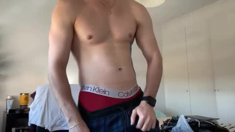 Snapshot of franco03952 chatting on November 2025 11:01:02 AM franco03952 online show from November 2025 11:01:02 AM