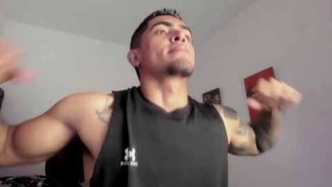 Snapshot of franco_ruiz_ chatting on February 2026 01:39:02 PM franco online show from February 2026 01:39:02 PM