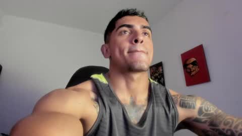 Snapshot of franco_ruiz_ chatting on March 2026 03:32:01 AM franco online show from March 2026 03:32:01 AM