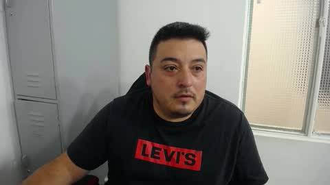 Juan online show from October 2025 07:49:01 PM