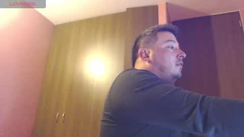 Snapshot of francoisroy chatting on February 2026 02:23:01 AM Juan online show from February 2026 02:23:01 AM